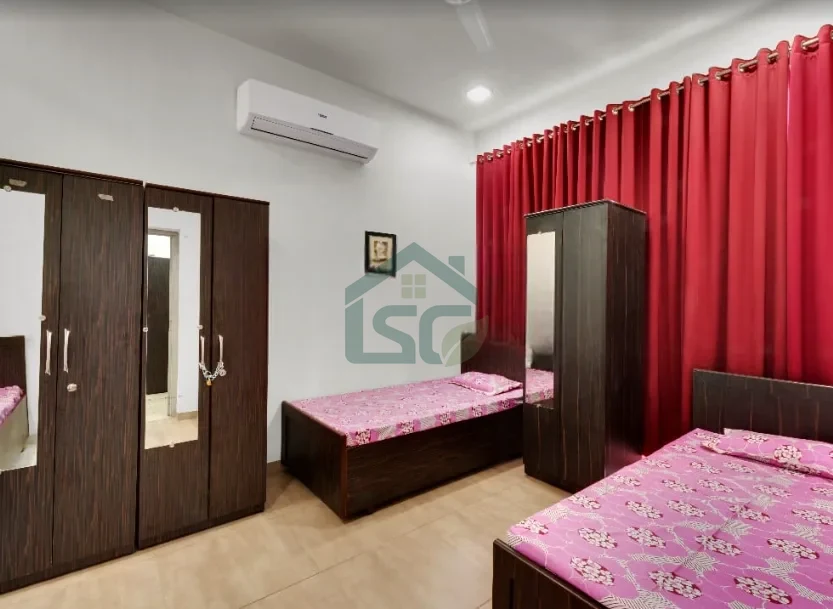 At The Nest Comfort PG For Girls, Ambawadi, Ahmedabad