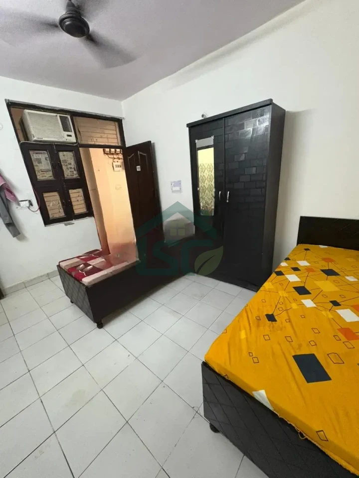 AMG PG in Sector 62, Noida — property photo 3