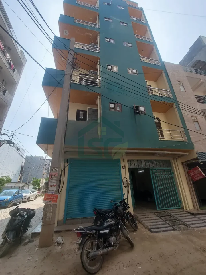 Studio Apartment in Sector 69, Gurugram — property photo 2