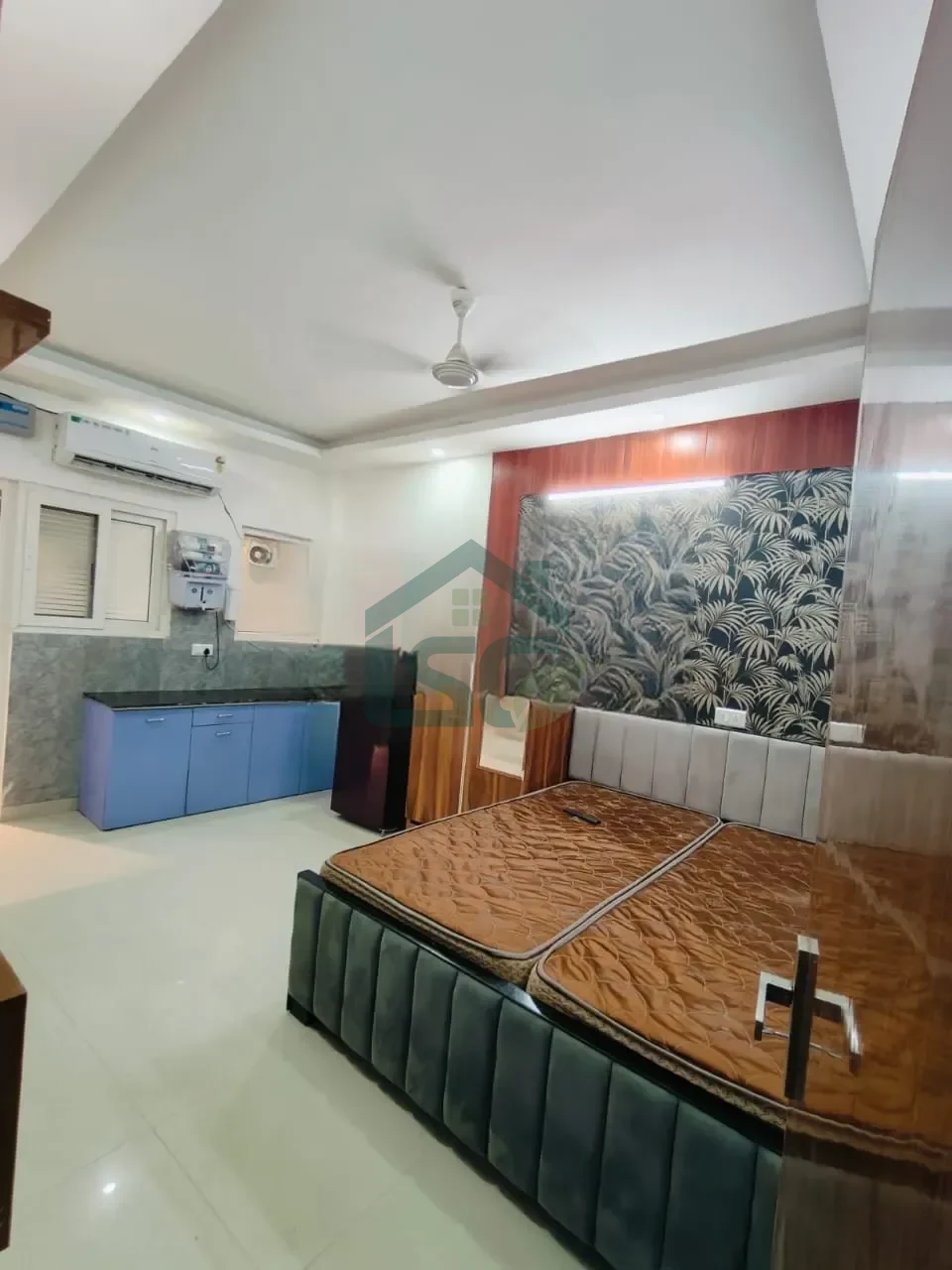 Sector 43 in Sector 43, Gurugram — property photo 1