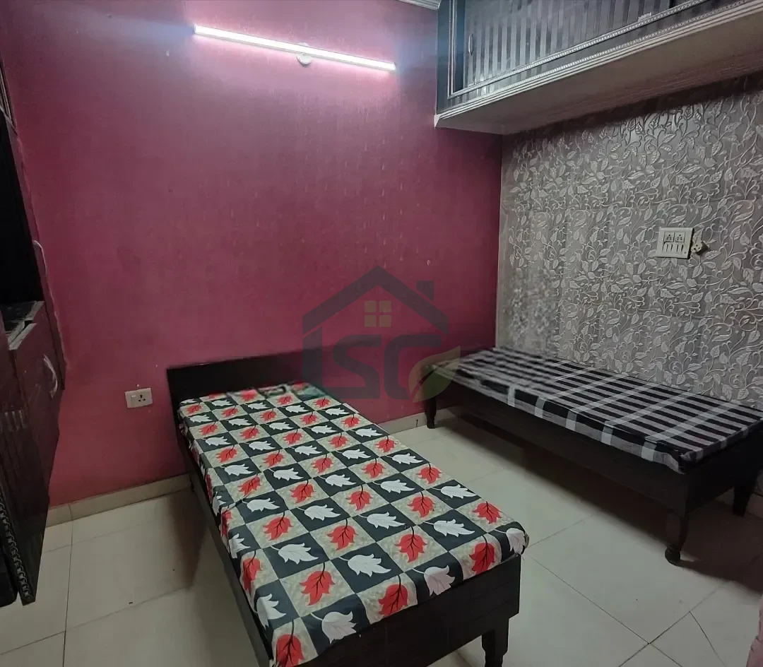 Shri Krishna Boys PG in Sector 27, Noida — property photo 1