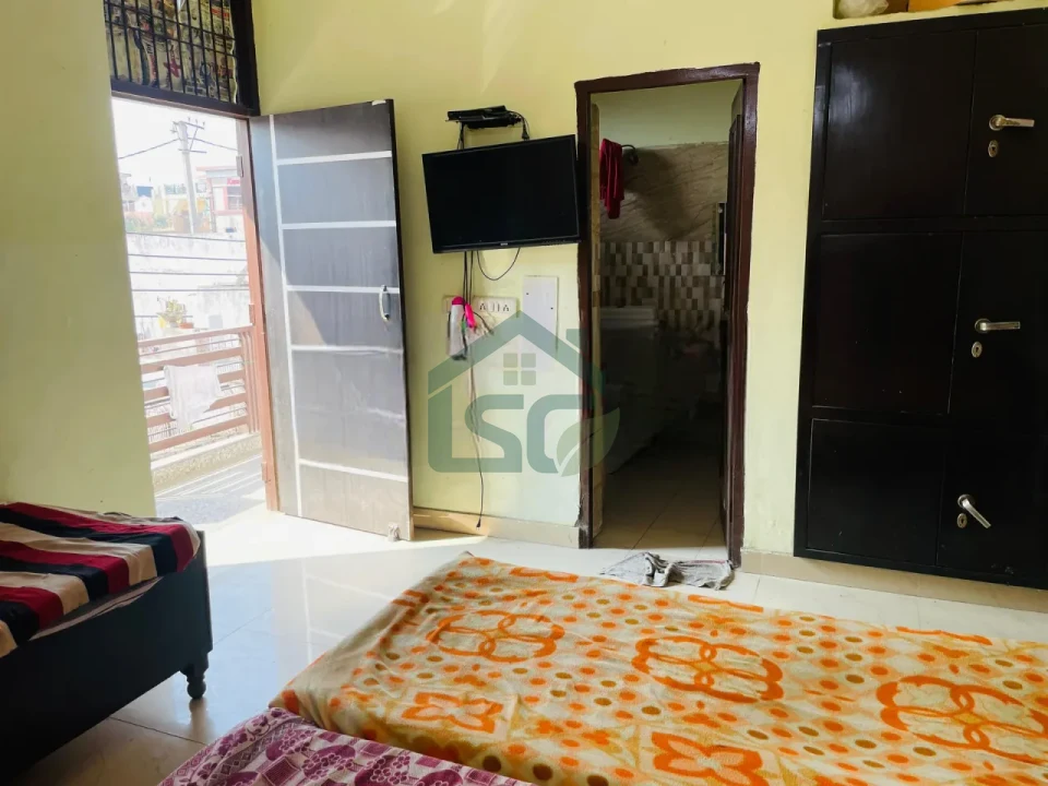 Royal PG in Sector 12, Gurugram — property photo 1