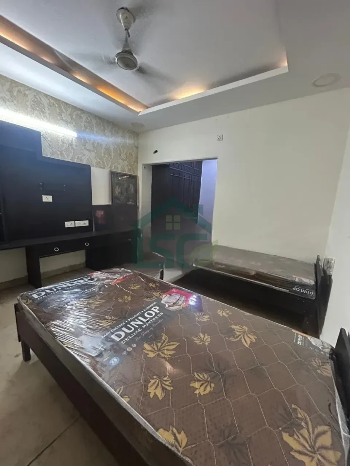 Paadma PG for girls in GTB Nagar, Delhi — property photo 1
