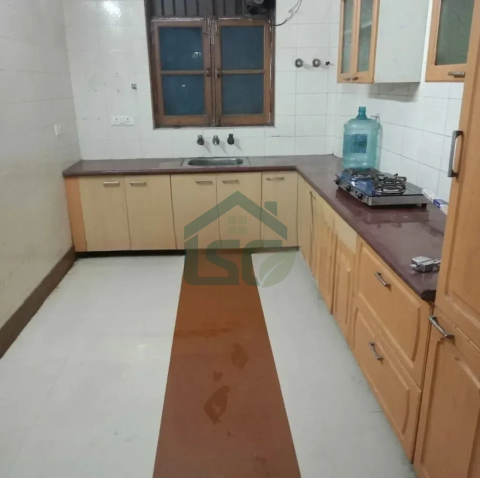 Crystil Girls PG in Sector 71, Noida — property photo 2