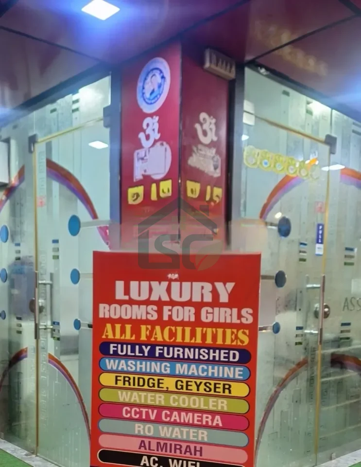 Om Luxury Rooms Girls in Shakarpur, Delhi — property photo 3