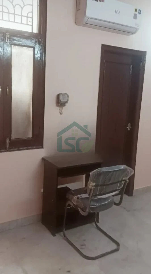 Umang Girls PG in Shakarpur, Delhi — property photo 5