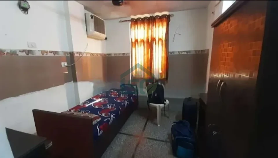 Shri Balaji Boys PG in Rohini, Delhi — property photo 2