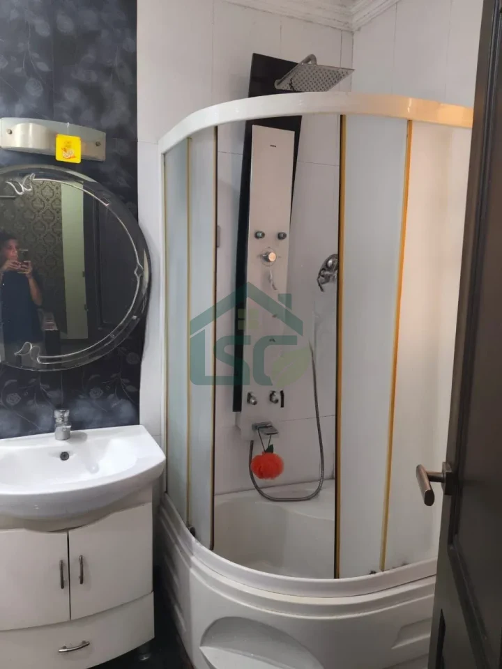 Amit in Sector 18, Gurugram — property photo 1