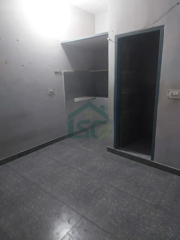 Divya Room For Rent in Imt Manesar, Gurugram — property photo 1