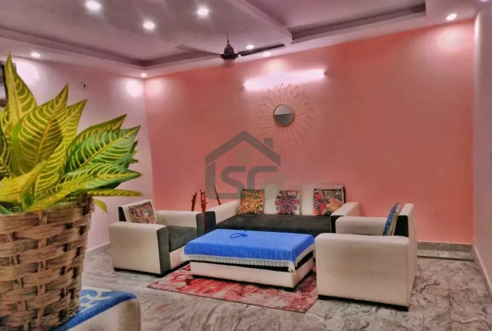 PG for Girls in Sector 49, Gurugram — property photo 1