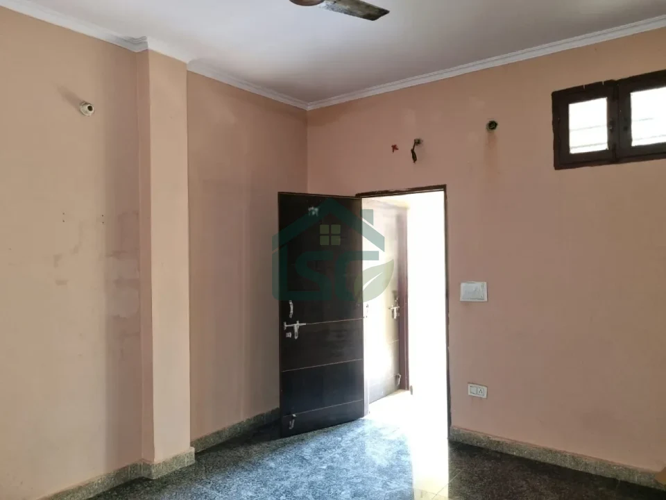 Rajender Rooms in Najafgarh, Delhi — property photo 5
