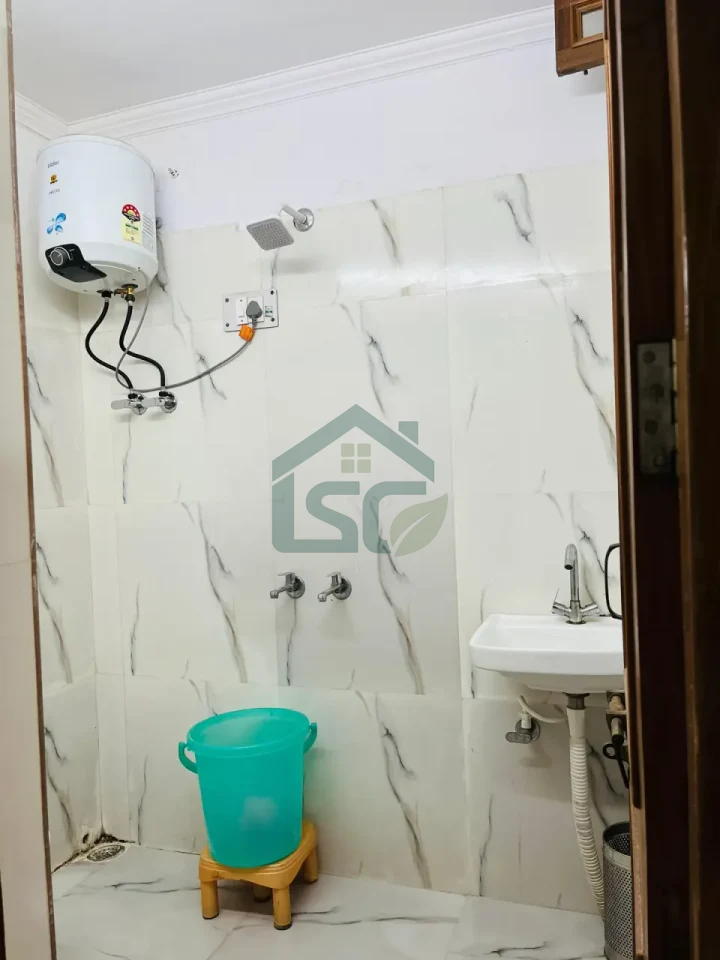 Vinayak PG for girls in Kamla Nagar, Delhi — property photo 1