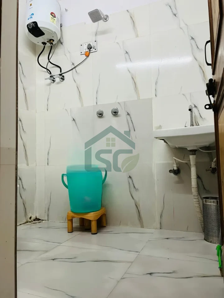 Vinayak PG for girls in Kamla Nagar, Delhi — property photo 3