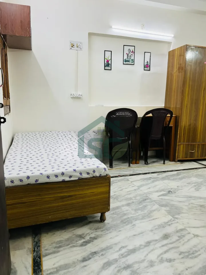 Vinayak PG for girls in Kamla Nagar, Delhi — property photo 4