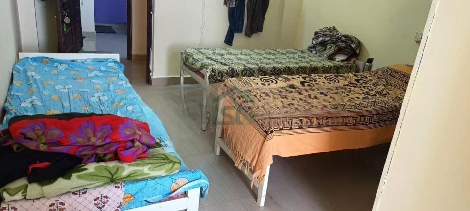 Photo 3 of V9 Men'S PG, Gachibowli, Hyderabad