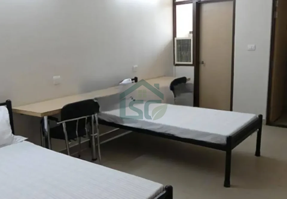 Luxury PG for Boys in Sector 15, Noida — property photo 4