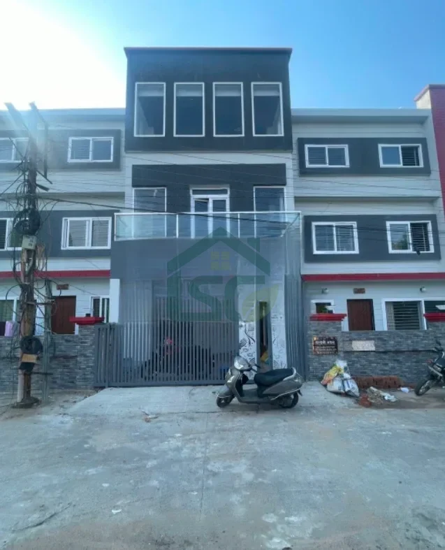 At Deepshee Girls Hostel, Takshashila Nagar, Indore