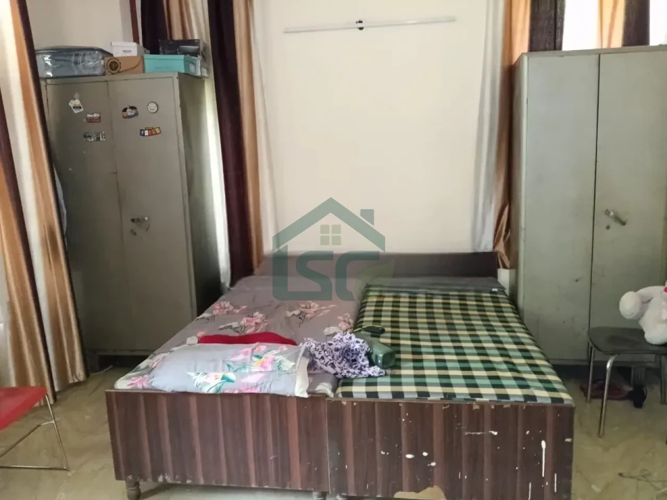 Raj PG in Sector 17, Gurugram — property photo 2