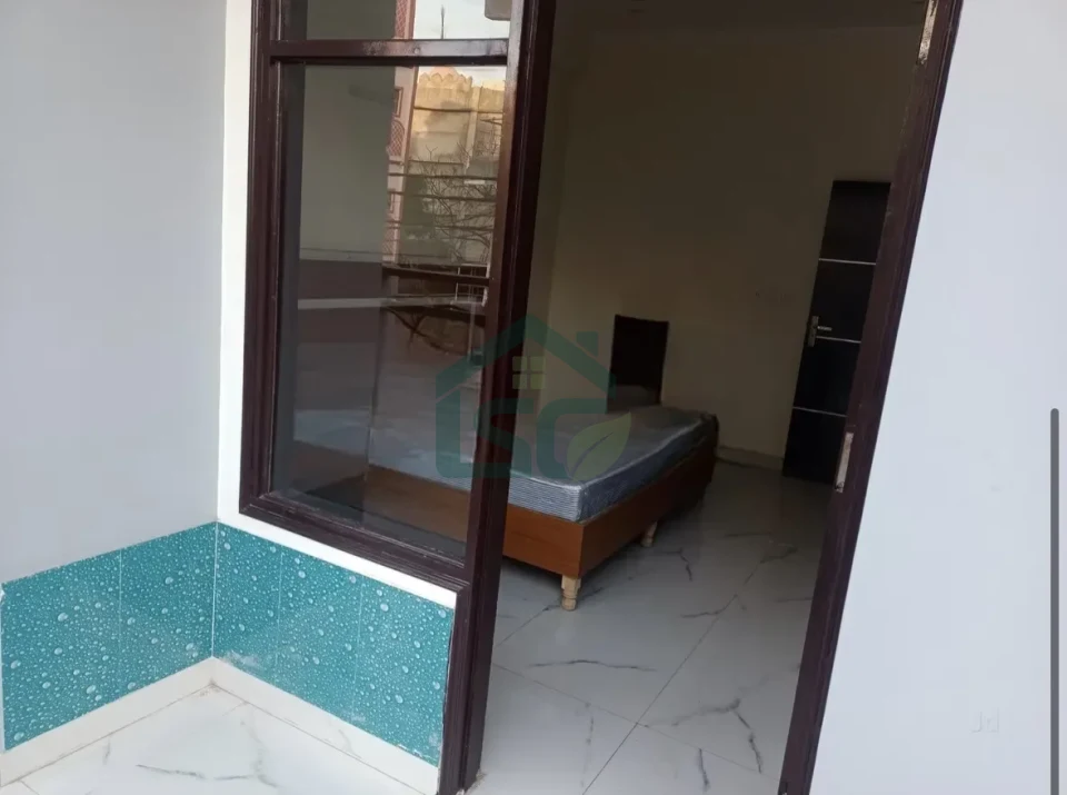 Blue star girls PG in Sector 63, Noida — property photo 2