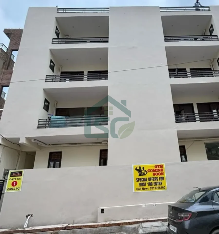 Blue star girls PG in Sector 63, Noida — property photo 4