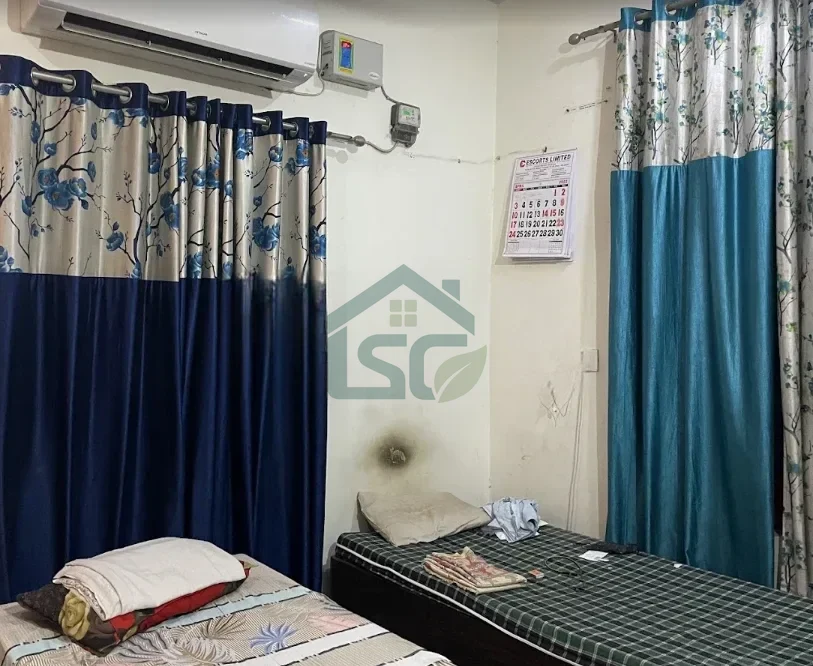 At Reyan Friends PG, Ballabhgarh, Faridabad
