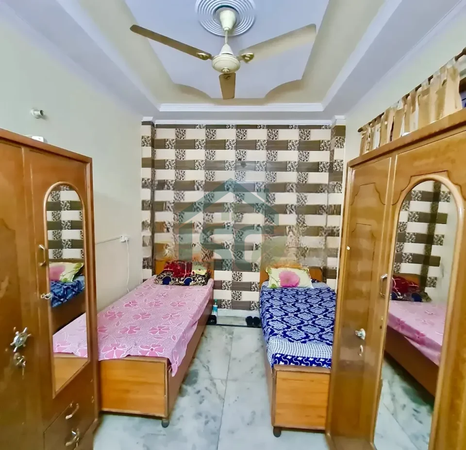 Bobby PG Boys And Girls in Pitampura, Delhi — property photo 1