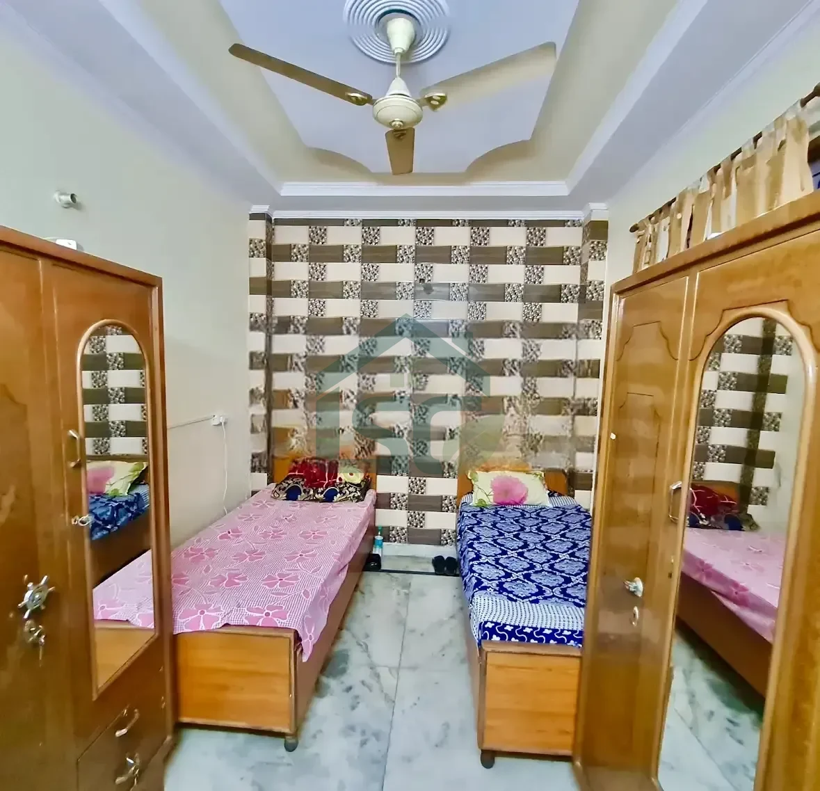 Bobby PG Boys And Girls in Pitampura, Delhi — property photo 1