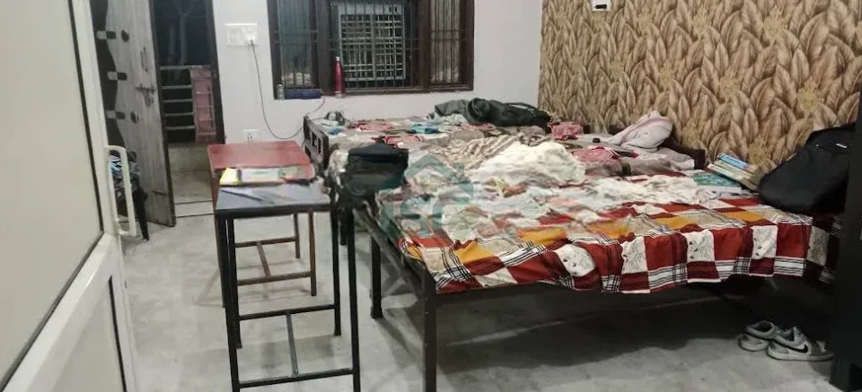 At Deluxe Boys Hostel & PG, Govindpuram, Ghaziabad