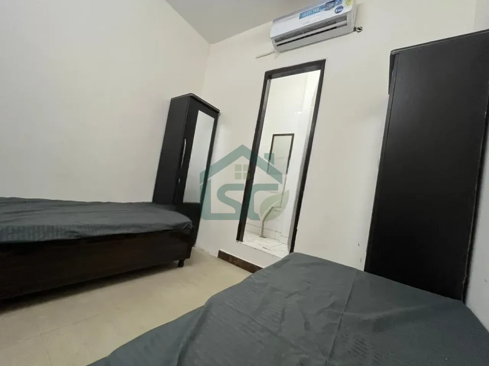 Living hub boys PG in GTB Nagar, Delhi — property photo 4