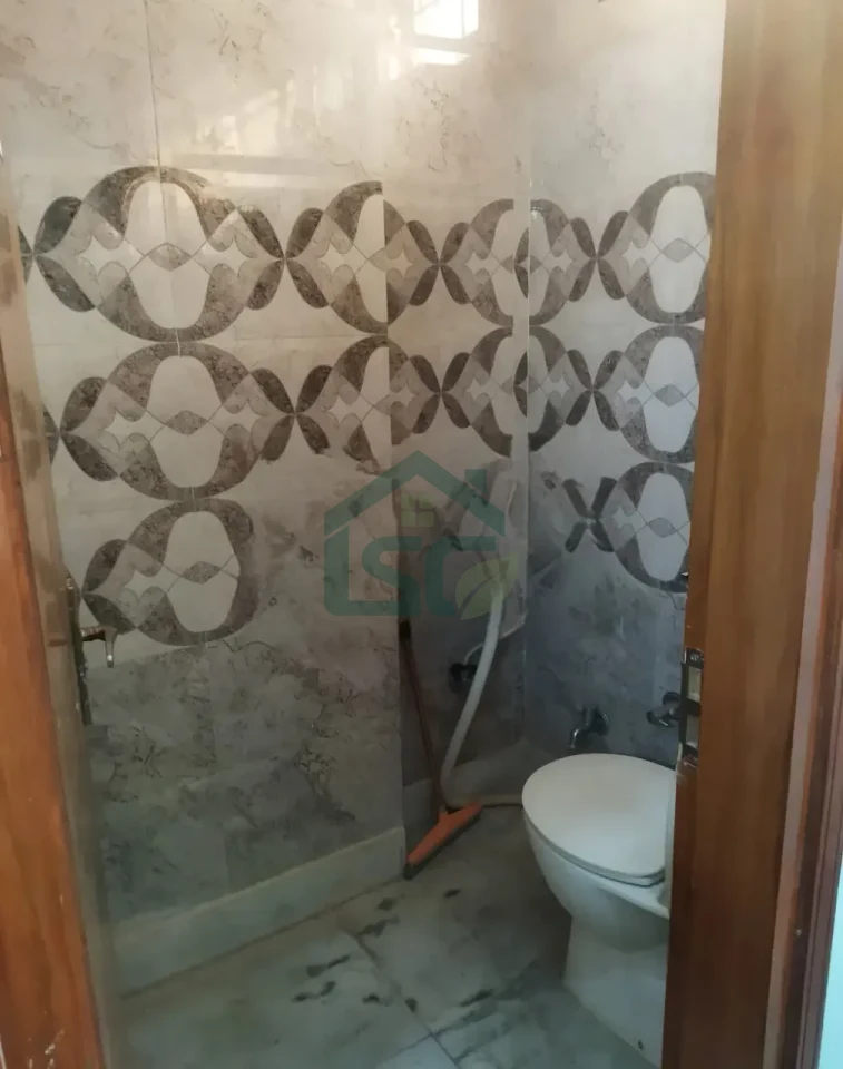 Thakur Niketan Girls PG in Shakarpur, Delhi — property photo 1