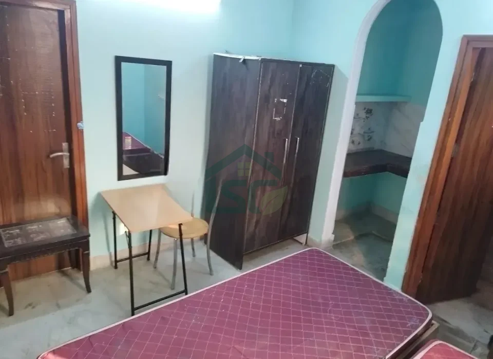 Thakur Niketan Girls PG in Shakarpur, Delhi — property photo 2