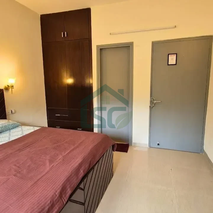 2 BHK In Ardee city E block Sector 52 Gurugram in Sector 52, Gurugram — property photo 2