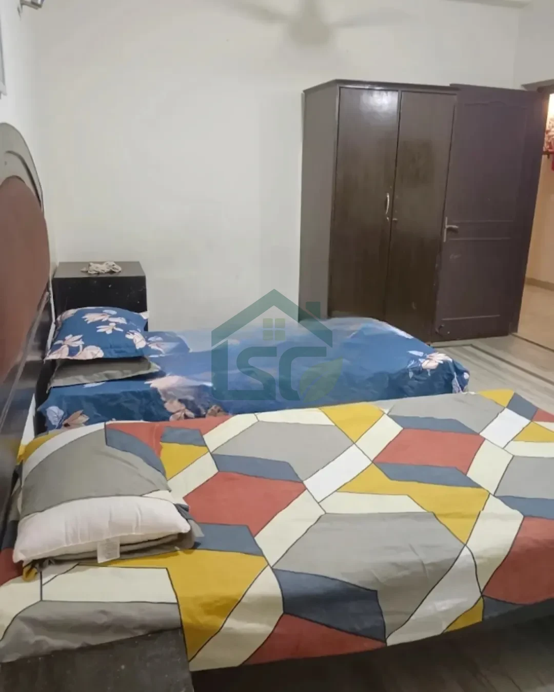 Spacious Girls PG in Sector 43, Gurugram — property photo 1