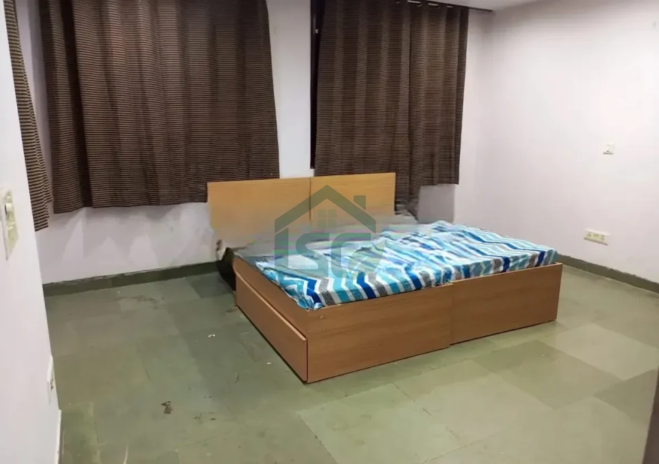 Shiv Girls And Boys PG in South Extension I, Delhi — property photo 2
