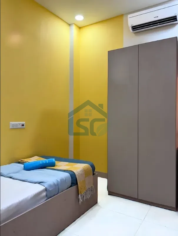 Uniliv Hemlock - Girls PG in Vijay Nagar in Kalyan Vihar, Delhi — property photo 2