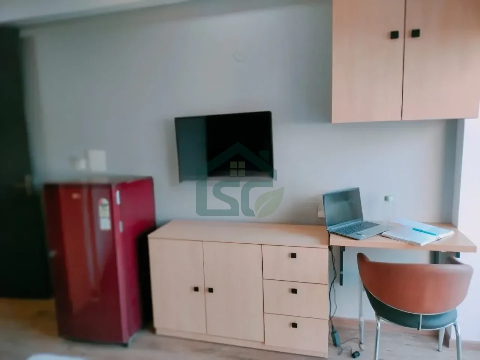 Rentdoor Service in Sector 42, Gurugram — property photo 2