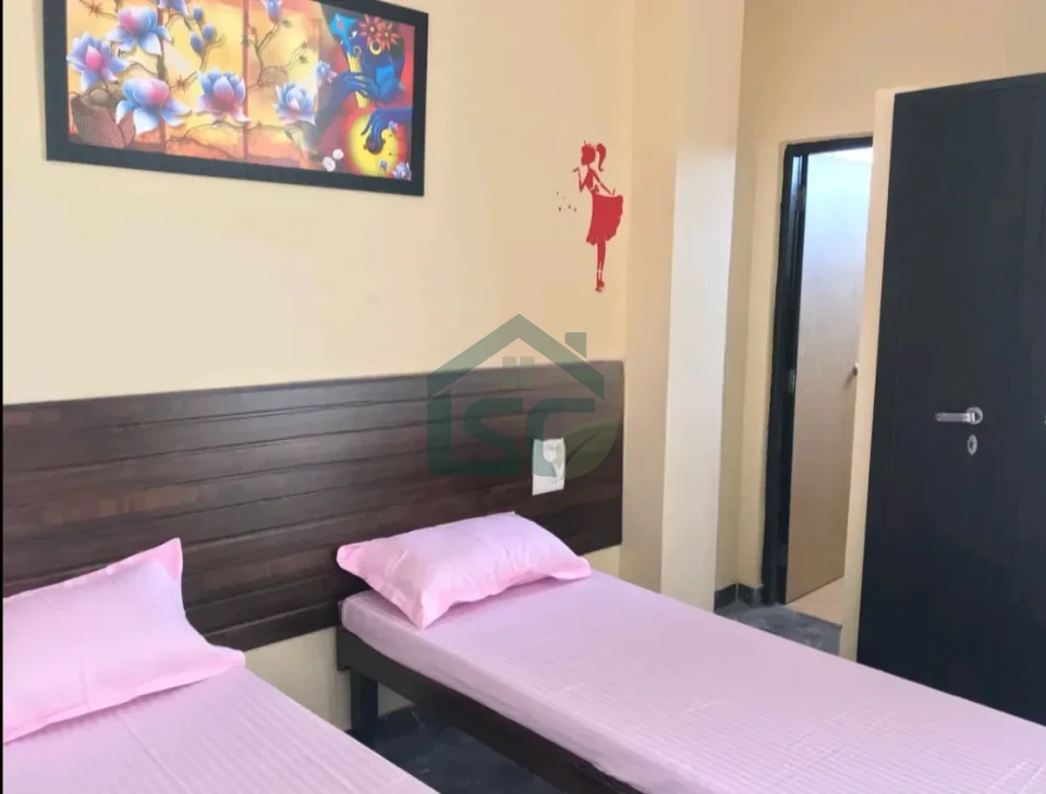 Sister PG in Sector 12, Noida — property photo 1