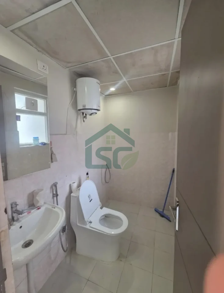 Single Apartment in Sector 48, Gurugram — property photo 4