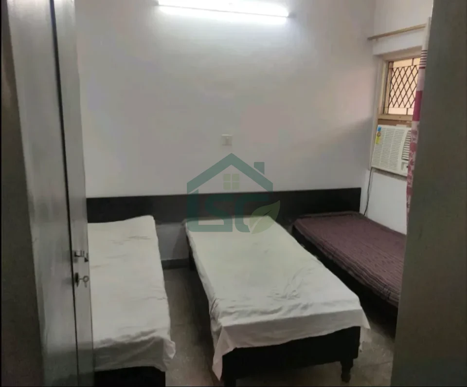 Omaya Girls PG in Sector 63, Noida — property photo 1