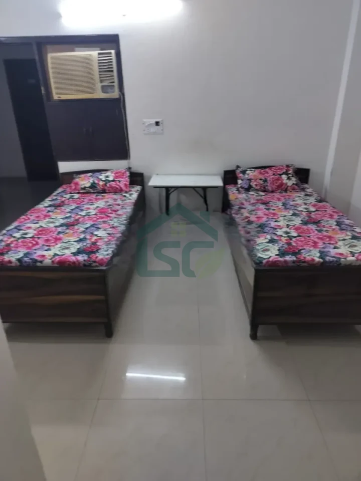 naveen PG in Sector 135, Noida — property photo 2