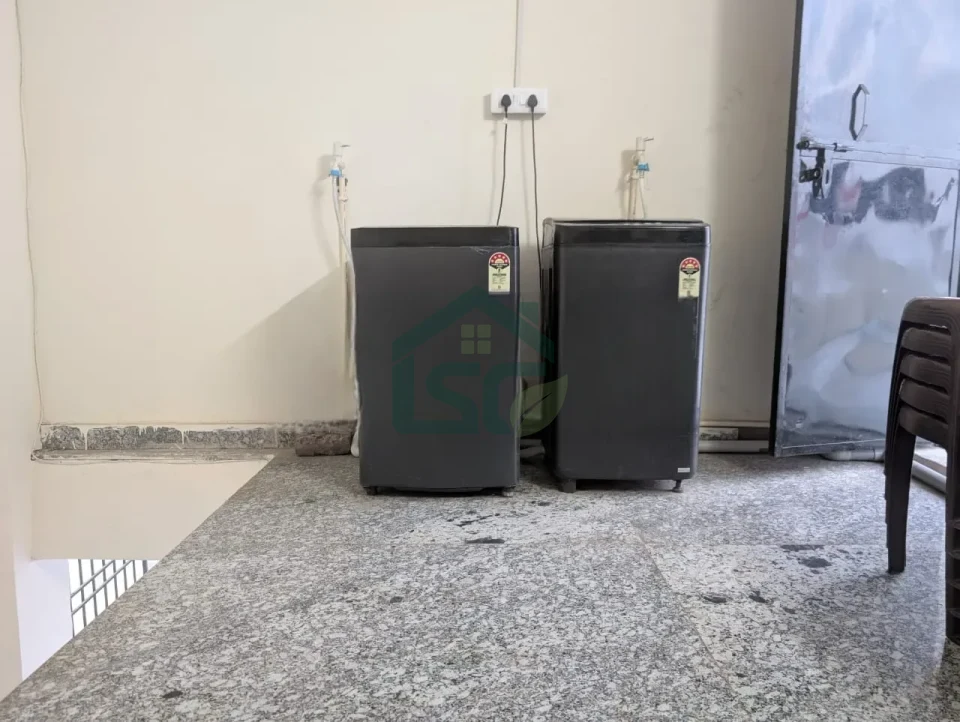 MR Hostal PG for Girls and boys in Sector 101, Noida — property photo 3