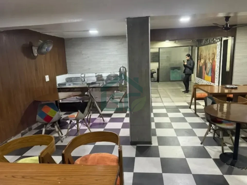 ys girls hostel in Rohini, Delhi — property photo 1