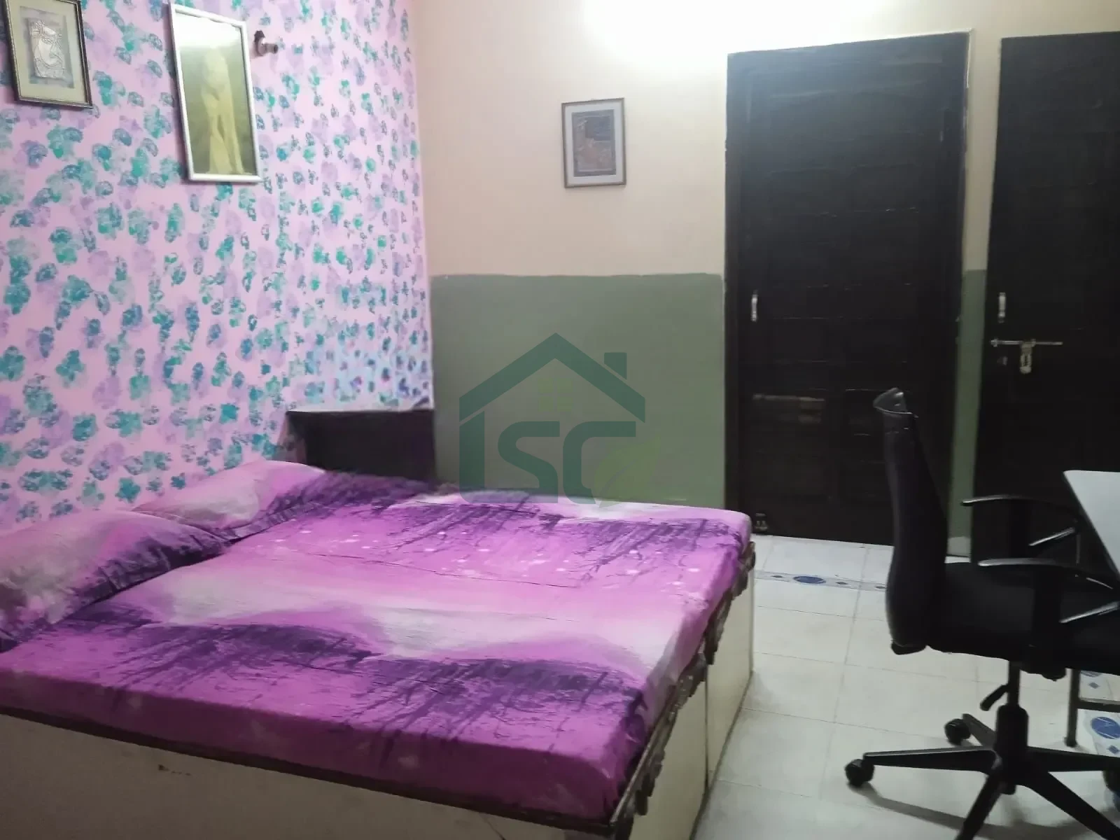 PG locaters for girls in Greater Kailash, Delhi — property photo 1