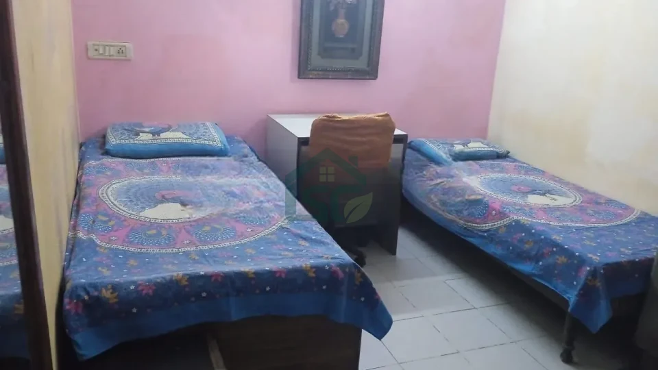 PG locaters for girls in Greater Kailash, Delhi — property photo 4