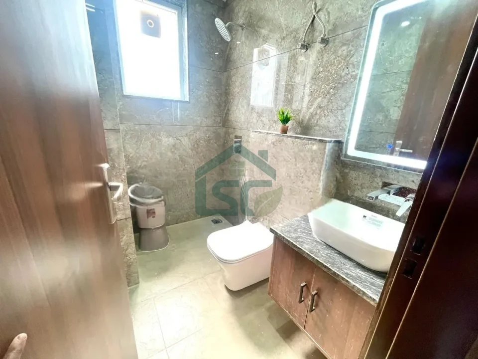 White House Residency in Sector 69, Gurugram — property photo 5