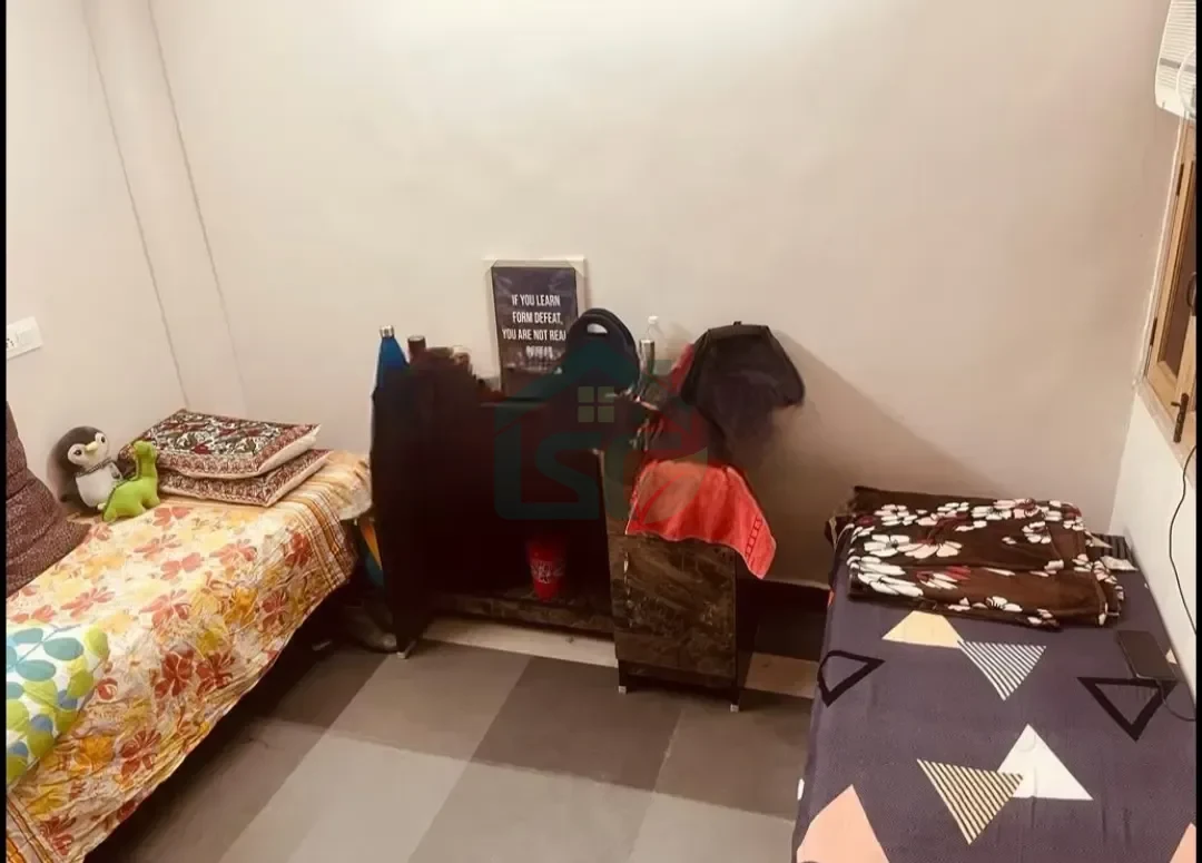 Sanatan Girls PG in Laxmi Nagar, Delhi — property photo 1