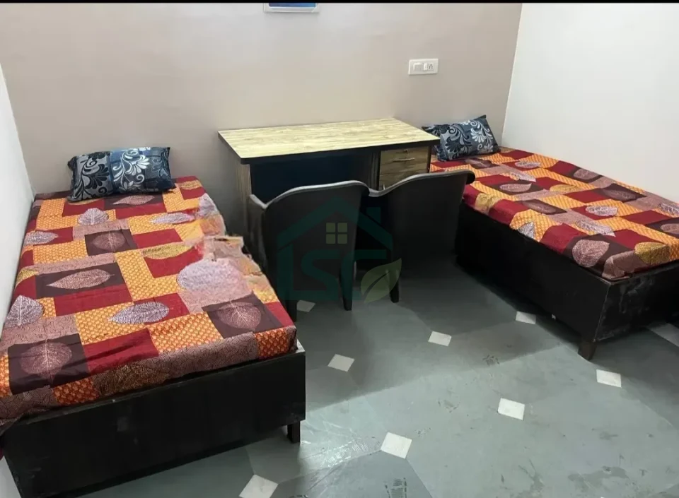 Sanatan Girls PG in Laxmi Nagar, Delhi — property photo 2