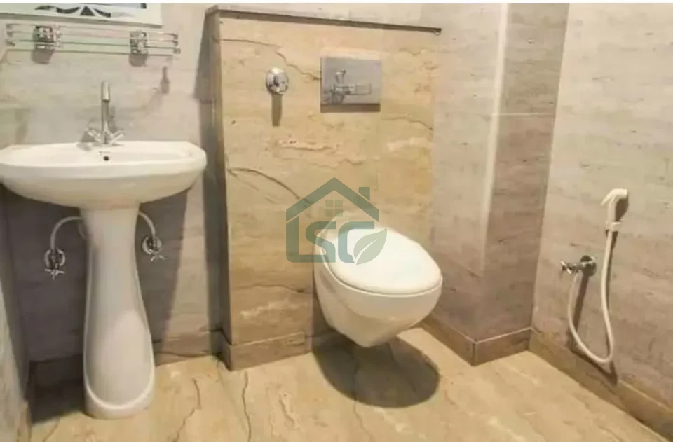 Guruanchal Girls PG in Shakarpur, Delhi — property photo 1