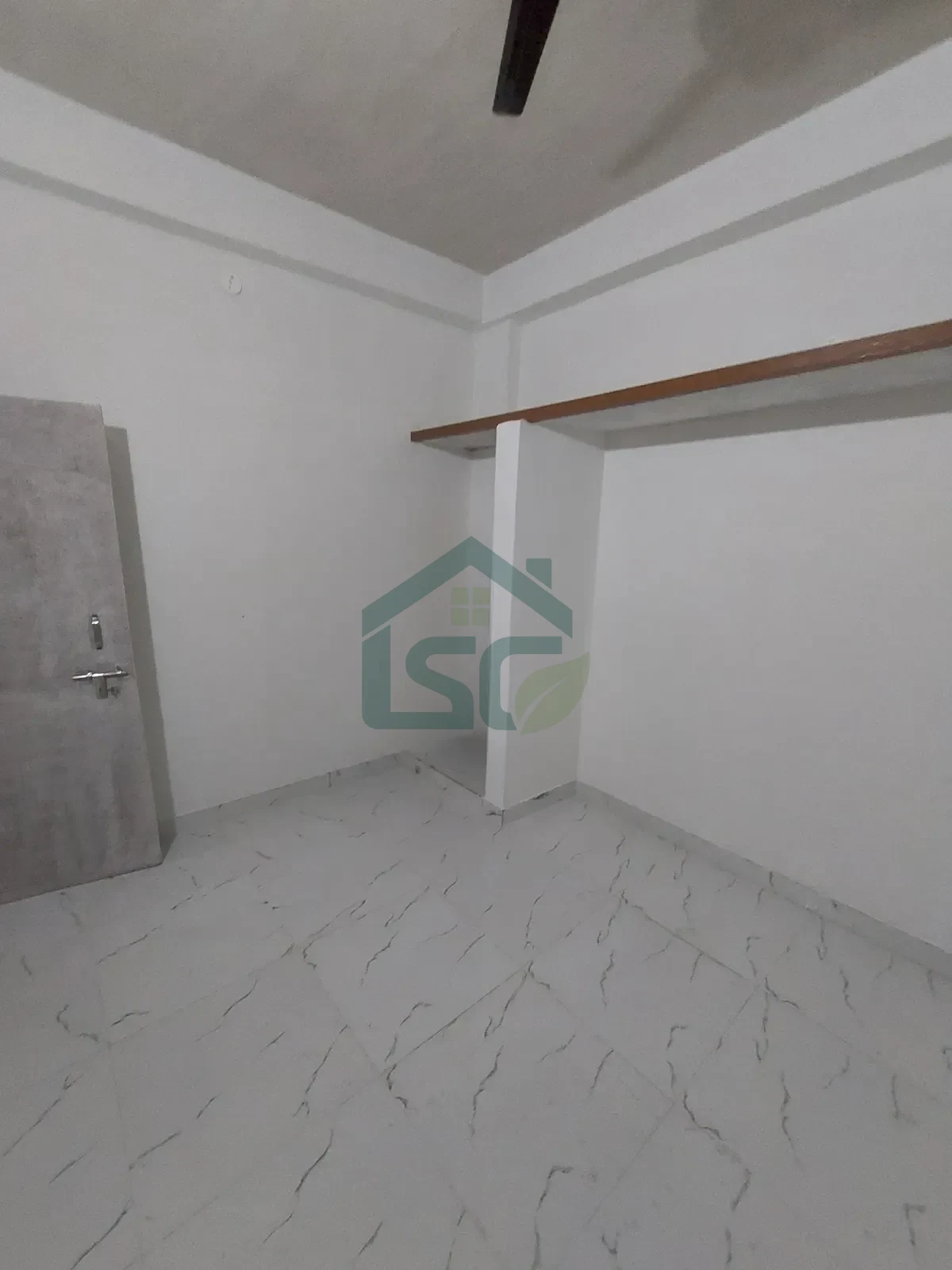 Ranbir Room For Rent in Sector 81A, Gurugram — property photo 1