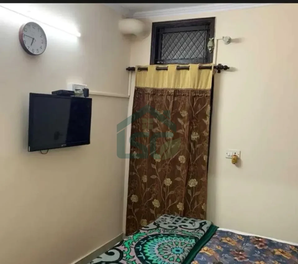 Blooms PG AND Serviced in Kalkaji, Delhi — property photo 2